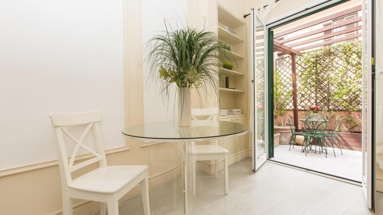 Augustus Terrace Deluxe Apartment *