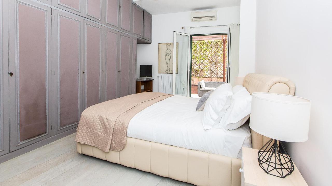 Augustus Terrace Deluxe Apartment Rome